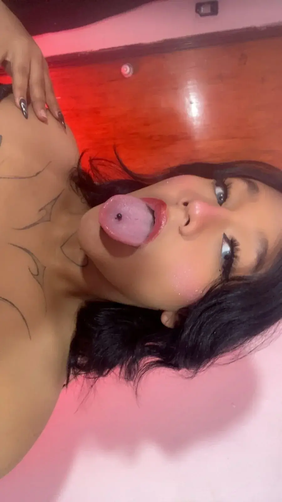 Isa_queeen_TS