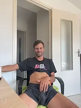 Stripchat Free Porn Cam of babyboy2021xxx