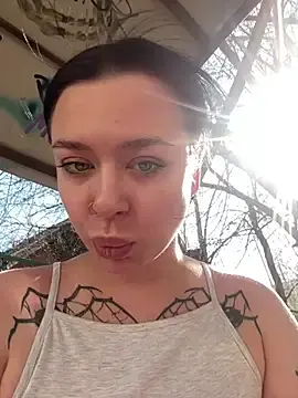 Stripchat Live Sex Cam of AlishaOfThorns