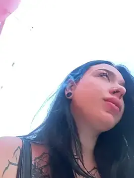 Stripchat Free Porn Cam of AlishaOfThorns