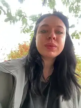 Stripchat Live Sex Cam of AlishaOfThorns