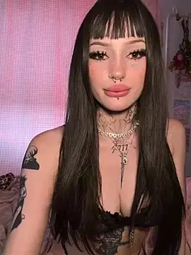 Stripchat Live Sex Cam of madelinexx
