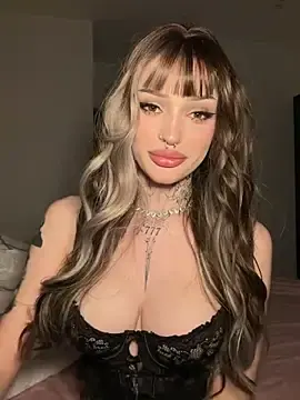 Stripchat Free Live Porn of madelinexx