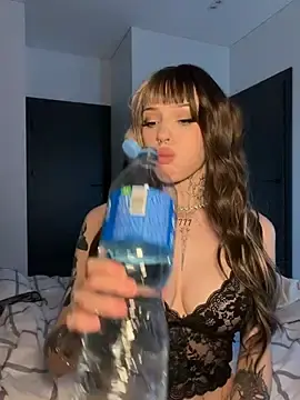 Stripchat Adult Webcam of madelinexx