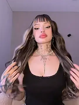 Stripchat Free Porn Cam of madelinexx
