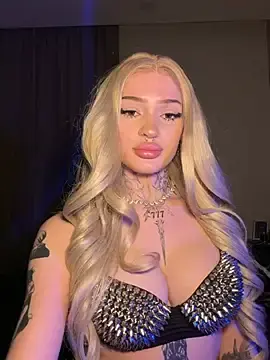 Stripchat Best Webcam of madelinexx