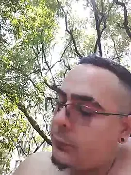 Stripchat Live Sex Cam of MrStreetGuy