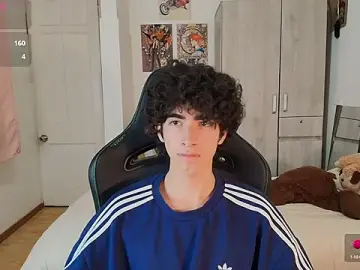 Stripchat Sex Cam of Nude_Boy18