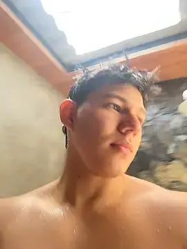 Stripchat Free Porn Cam of JamesCr_