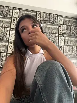 Stripchat Sex Cam of Jennifer_LS