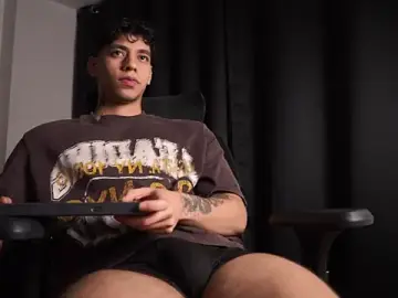Stripchat Adult Webcam of Josep_Davies
