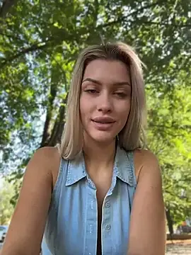Stripchat Best live sex cam show of KikiWatson