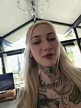 Stripchat Live Sex Cam of Stella-Kink