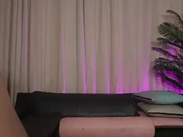 Stripchat Live Sex Cam of redpointx_