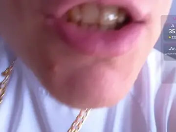 Stripchat Sex Cam of S3Xyes