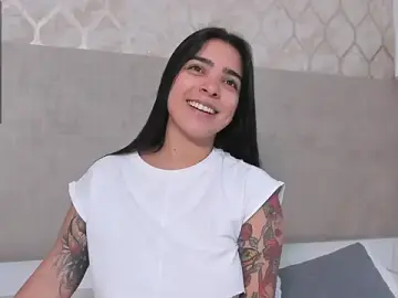 Stripchat Free Live Porn of KamilaBetancourt