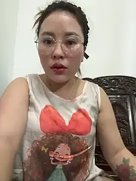 Stripchat Live Sex Cam of Lina-Naughty