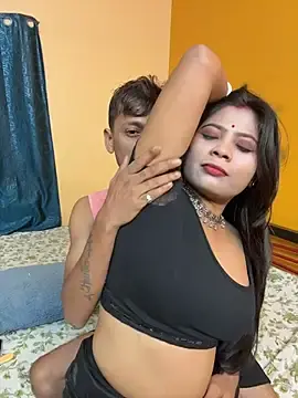 Stripchat Live Porn of RedQQueen