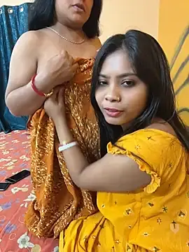 Stripchat Free Porn Cam of RedQQueen