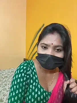 Stripchat Free Porn Cam of RedQQueen