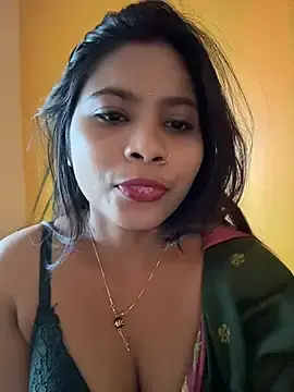 Stripchat Live Porn of RedQQueen