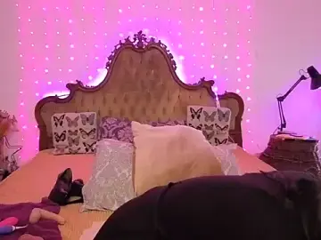 Stripchat Live Sex Cam of SilkenSin