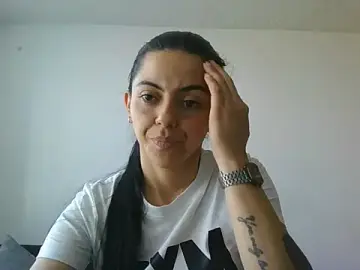 Stripchat Best Webcam of Valeriamoon_3101