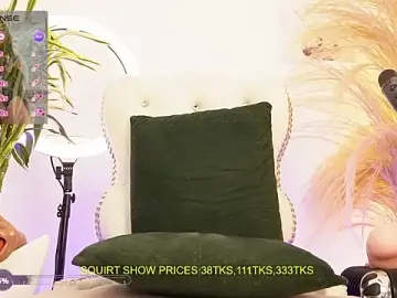Stripchat Live Sex of iisabigsquirt