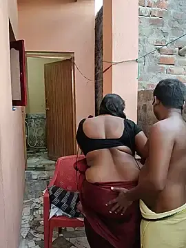Stripchat Sex Cam of Desicouple1706