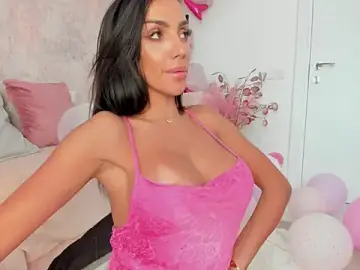 Stripchat Adult Webcams of Erika_Bee
