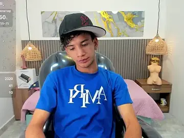 Stripchat Free Porn Cam of JDWhite18