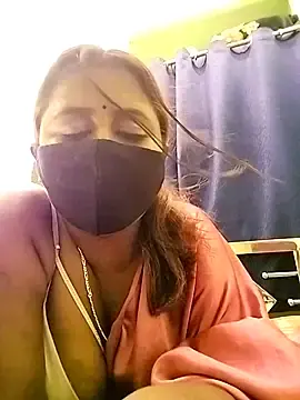 Stripchat Live Sex Cam of LoveLy-Soneya