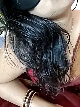 Stripchat Live Sex of kaamuk_shweta