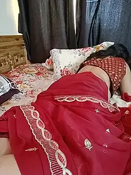 Stripchat Live Sex Cam of kaamuk_shweta