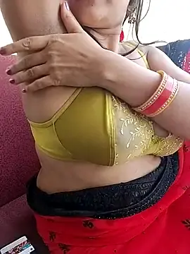 Stripchat Adult Webcam of kaamuk_shweta