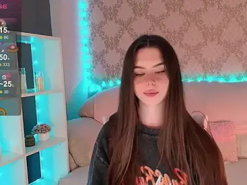 Stripchat Adult Webcam of HolyMiax