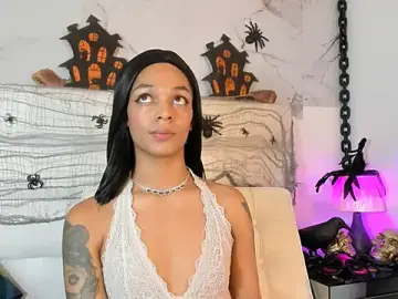Stripchat Free Live Porn of emily_lady20