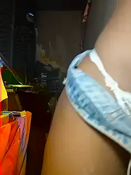 Stripchat Live Sex Cam of I_amAly