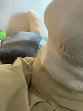 Stripchat Free Live Porn of POCARI_SWEAT