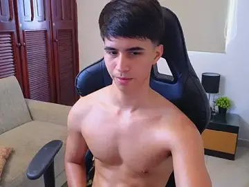 Stripchat Free Porn Cam of carl_dixon