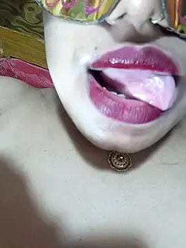 Stripchat Watch Live Sex Cams of sexychutxxx7
