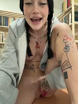 Stripchat Adult Video Chat of Melissa_crazy