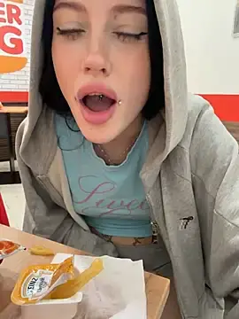 Stripchat Live Porn of Melissa_crazy