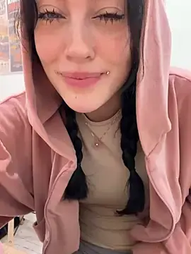 Stripchat Live Porn of Melissa_crazy