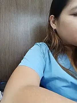 Stripchat Adult Webcam of Wild_OfficeGirl_Margarett