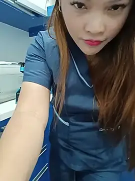 Stripchat Watch Live Sex Cams of Wild_OfficeGirl_Margarett