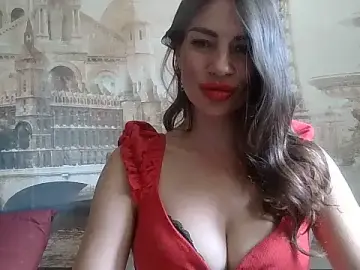 Stripchat Free Live Porn of KikoBirds29