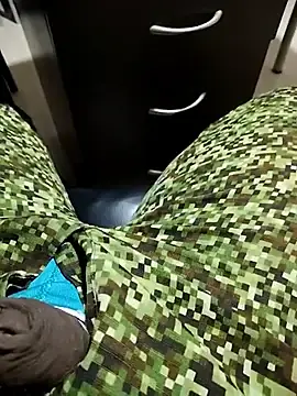 Stripchat Sex Cam of Mateoobbc