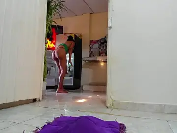 Stripchat Watch Live Sex Cams of Samantha__latinaXXX