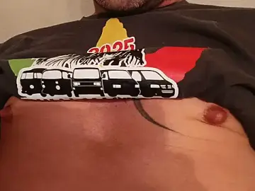 Stripchat Live Sex Cam of Timbojan28